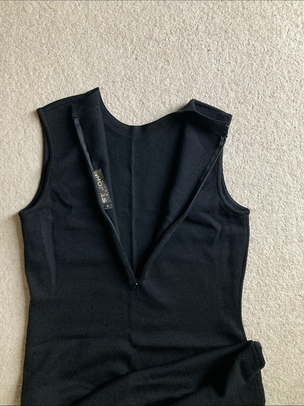 St. John Basics black dress - Picture 6 of 8